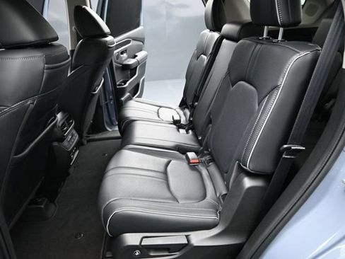Used 2023 Honda Pilot Elite image 18