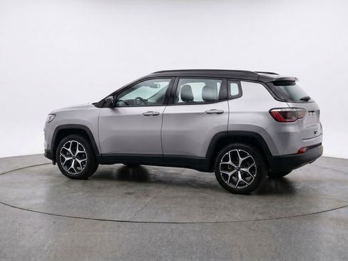 Used 2025 Jeep Compass Limited AWD/4WD image 6