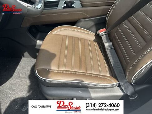 New 2026 GMC Acadia Denali Ultimate FWD image 12
