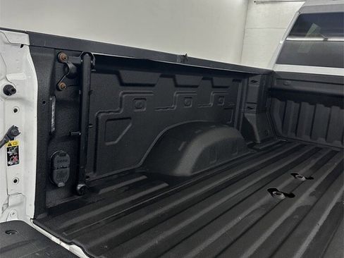 Used 2021 GMC Sierra 2500 AT4 w/ AT4 Premium Plus Package image 32