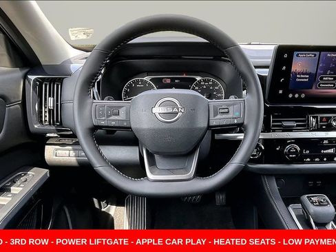 Used 2026 Nissan Pathfinder SV AWD/4WD image 8