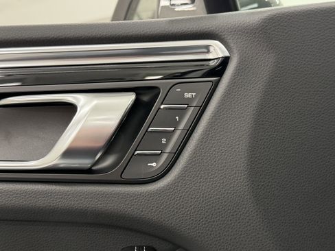 New 2026 Porsche Macan Turbo image 29