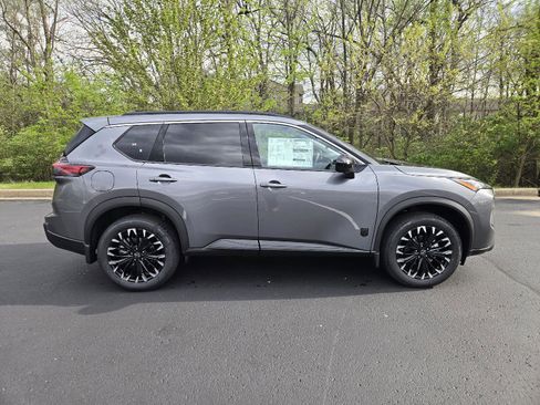New 2026 Nissan Rogue SV AWD/4WD image 2