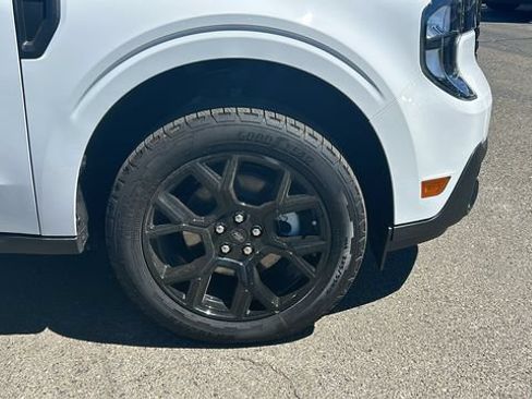 New 2026 Ford Maverick XLT w/ XLT Luxury Package AWD/4WD image 9