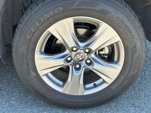 Certified 2025 Toyota RAV4 XLE AWD/4WD image 16