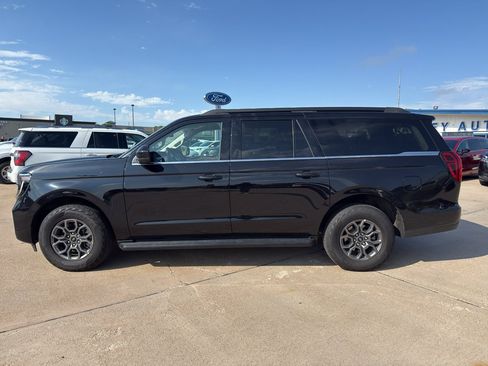 Used 2025 Ford Expedition Max Active AWD/4WD image 4