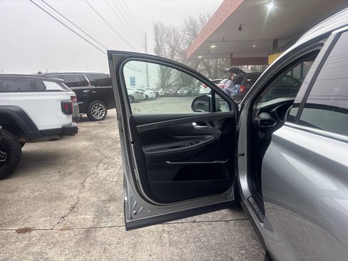 Used 2020 Hyundai Santa Fe Limited image 7