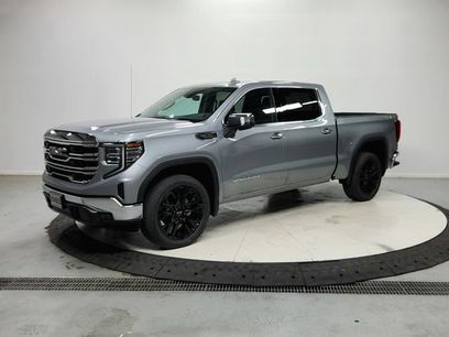 New 2026 GMC Sierra 1500 SLT w/ SLT Convenience Package