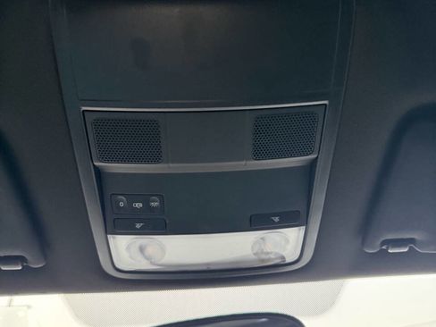 Used 2013 Volkswagen Beetle 2.5 image 17