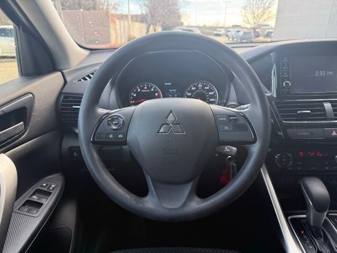 Used 2022 Mitsubishi Eclipse Cross ES image 8
