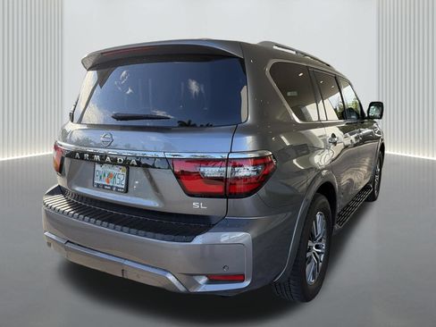 Used 2024 Nissan Armada SL w/ Captain's Chairs Package AWD/4WD image 6