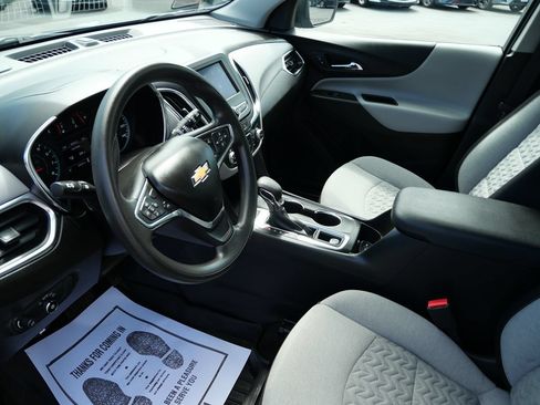 Used 2023 Chevrolet Equinox LS w/ LPO, Floor Liner Package AWD/4WD image 12