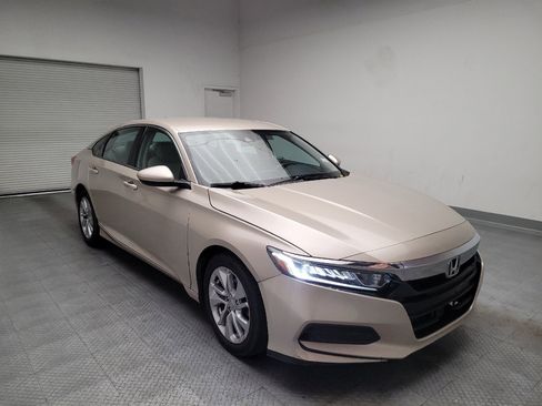 Used 2018 Honda Accord LX image 13