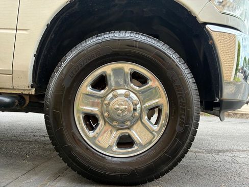 Used 2017 RAM 2500 Tradesman w/ Chrome Appearance Group image 33