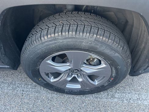 Used 2024 Toyota RAV4 XLE image 13