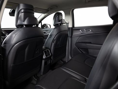 Used 2023 Kia Sportage EX FWD image 19
