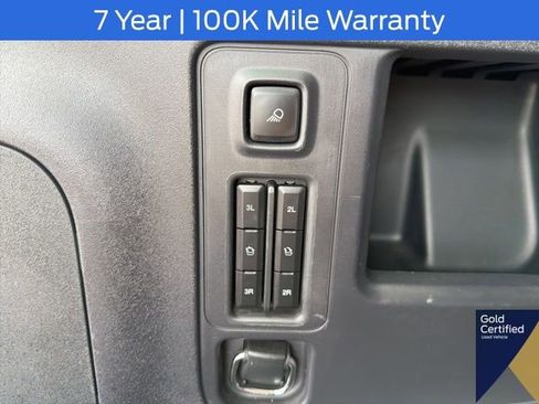 Used 2025 Ford Expedition Platinum AWD/4WD image 17