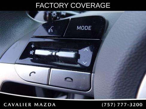 Used 2023 Hyundai Elantra SEL FWD image 14