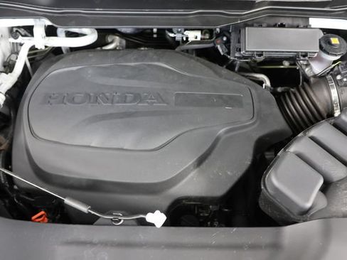 Used 2025 Honda Passport TrailSport image 25
