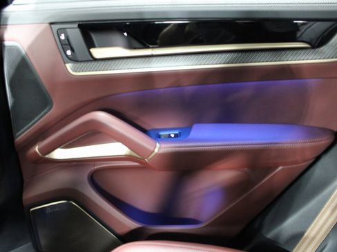 New 2025 Porsche Cayenne GTS image 23