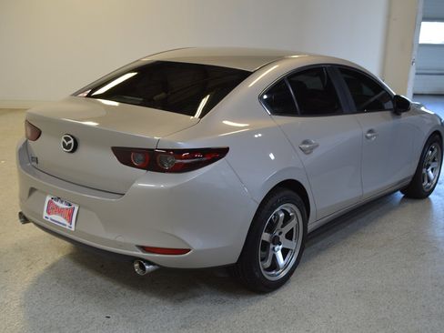 Used 2024 MAZDA MAZDA3 s FWD image 3