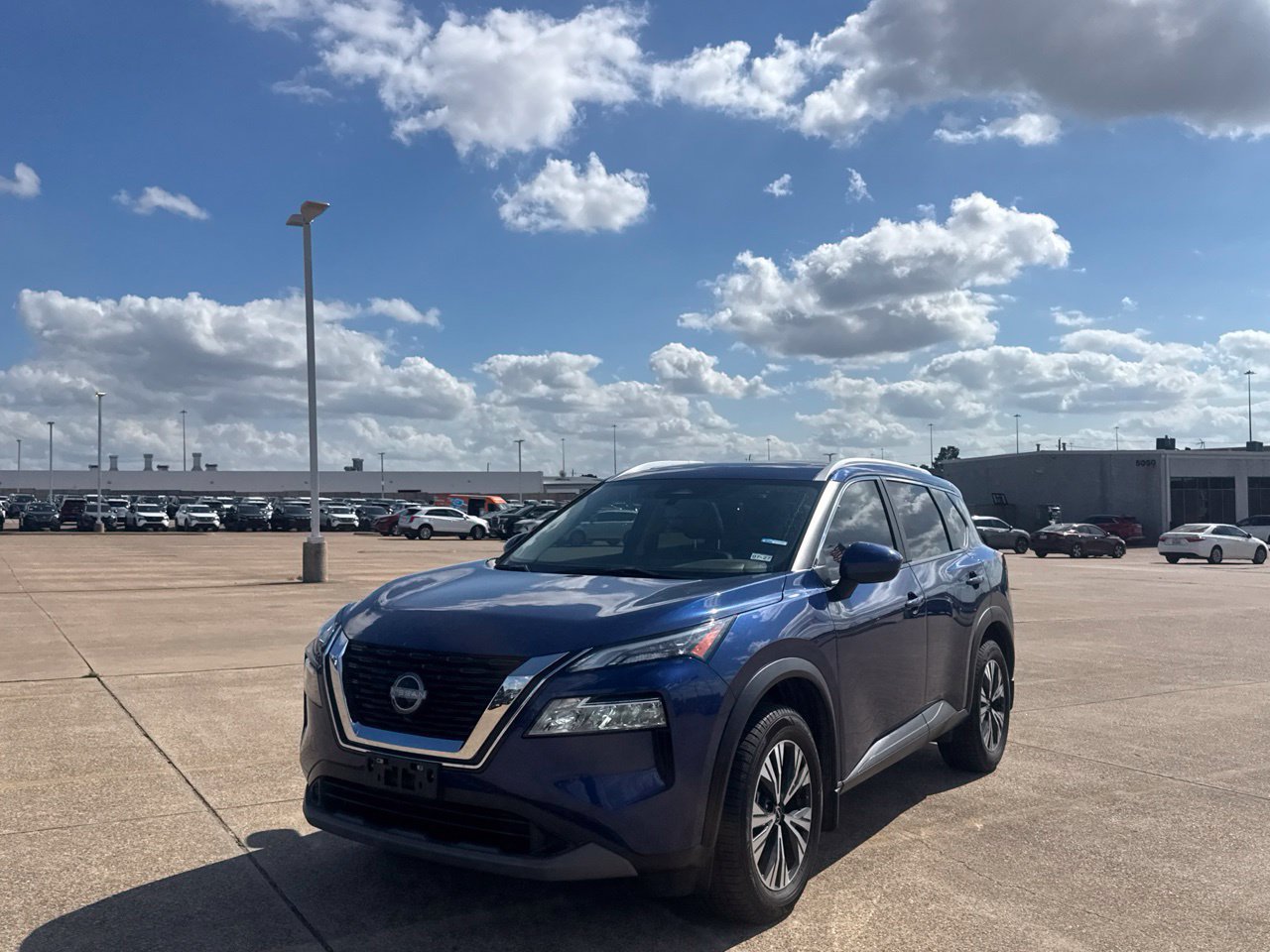 Certified 2023 Nissan Rogue SV w/ SV Premium B Package FWD image 10