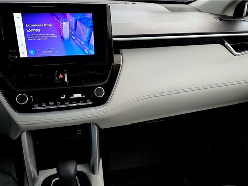 Certified 2023 Toyota Corolla Cross L image 37