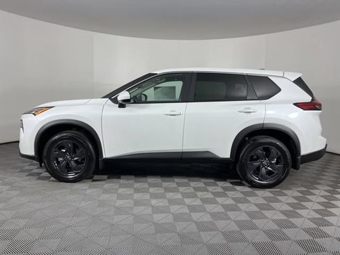 New 2026 Nissan Rogue SV FWD image 7