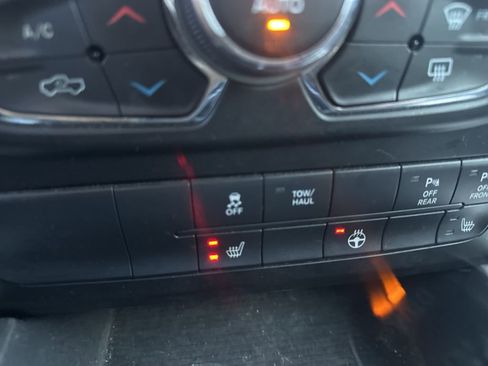 Used 2019 RAM 1500 Big Horn image 16