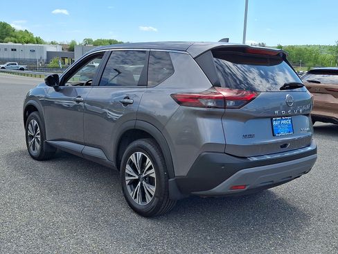 Used 2023 Nissan Rogue SV AWD/4WD image 4