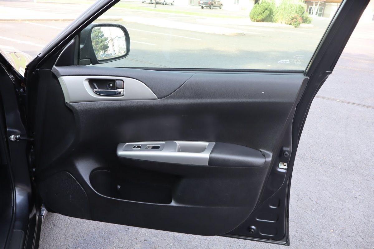 Used 2010 Subaru Impreza 2.5i AWD/4WD image 26