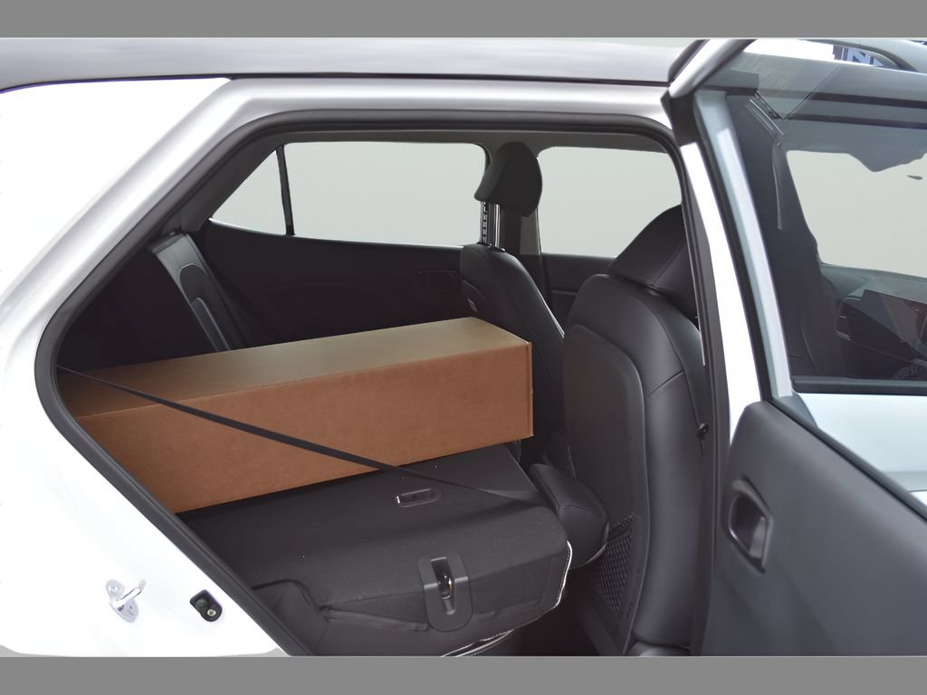 New 2026 Hyundai Venue SEL FWD image 16