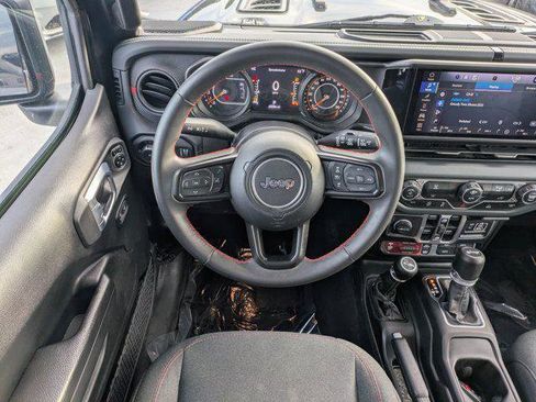 Certified 2024 Jeep Wrangler Unlimited Rubicon image 14