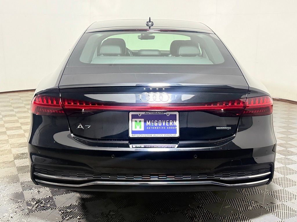 Used 2021 Audi A7 e Premium Plus w/ Interior Protection Package AWD/4WD image 5