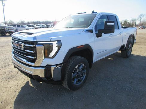 New 2026 GMC Sierra 2500 SLE w/ SLE Value Package; image 11