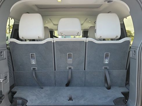 Used 2025 Land Rover Defender 130 S image 6