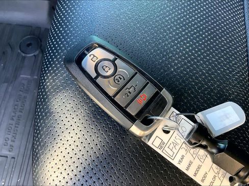 Certified 2020 Ford F150 Raptor w/ Equipment Group 802A Luxury image 15