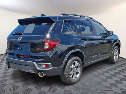 Used 2023 Honda Passport TrailSport image 7
