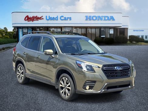Used 2023 Subaru Forester Limited AWD/4WD image 7