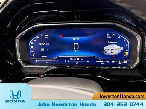 Used 2023 Chevrolet Silverado 1500 RST w/ Z71 Off-Road Package AWD/4WD image 18