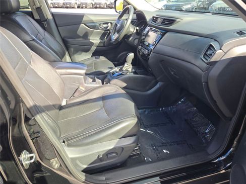 Used 2020 Nissan Rogue SL w/ Premium Package image 7