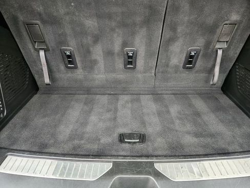 Used 2025 Chevrolet Tahoe Z71 AWD/4WD image 33