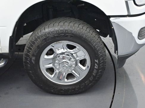 Used 2022 RAM 2500 Big Horn image 28