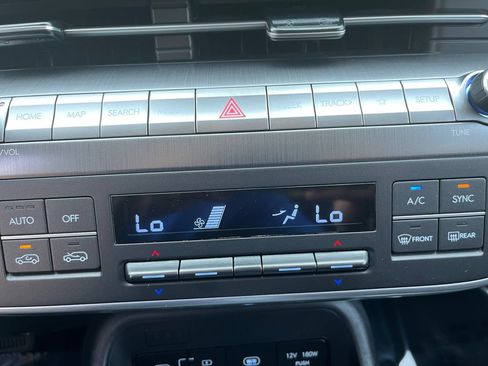 Used 2024 Hyundai Kona SEL AWD/4WD image 19