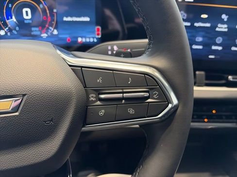 New 2026 Chevrolet Equinox LT w/ Convenience Package II FWD image 17