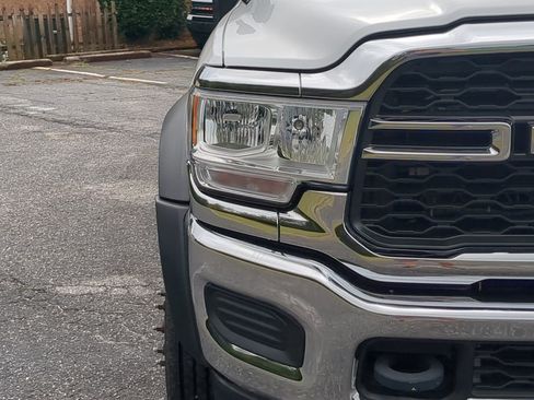 Used 2020 RAM 5500 Tradesman w/ Max Tow Package image 8