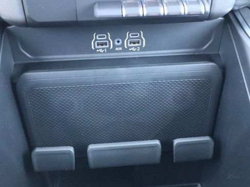 New 2026 RAM 1500 Express AWD/4WD image 24