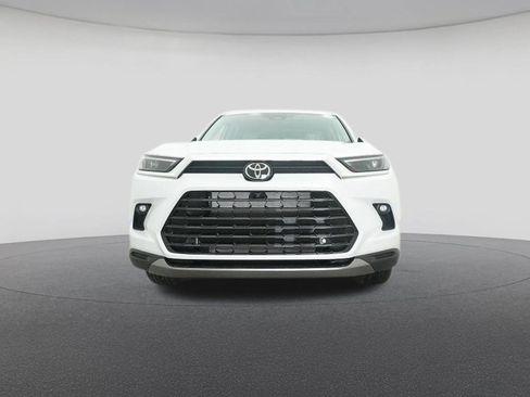 New 2026 Toyota Grand Highlander Limited image 31