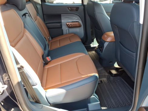 Used 2023 Ford Maverick Lariat w/ Lariat Luxury Package AWD/4WD image 28