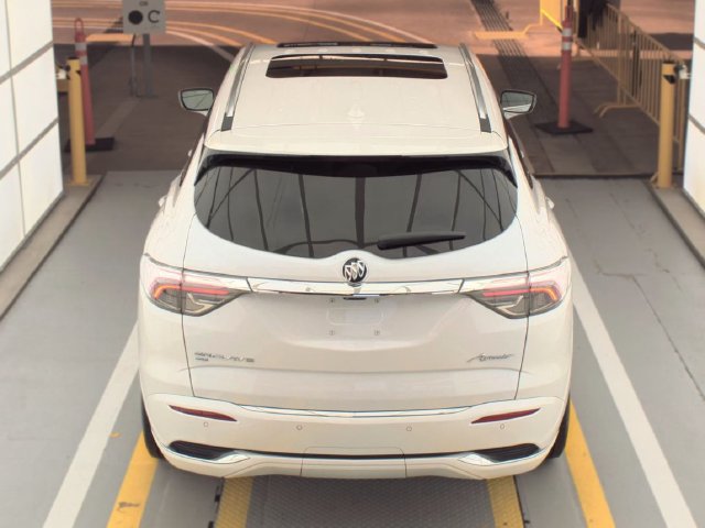Used 2023 Buick Enclave Avenir w/ Avenir Technology Package AWD/4WD image 6